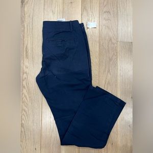NWT GAP lived in slim navy chinos sz 31x30